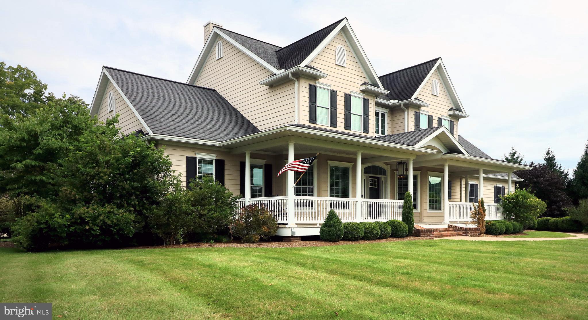 CAMBRIDGE CROSSING - Residential