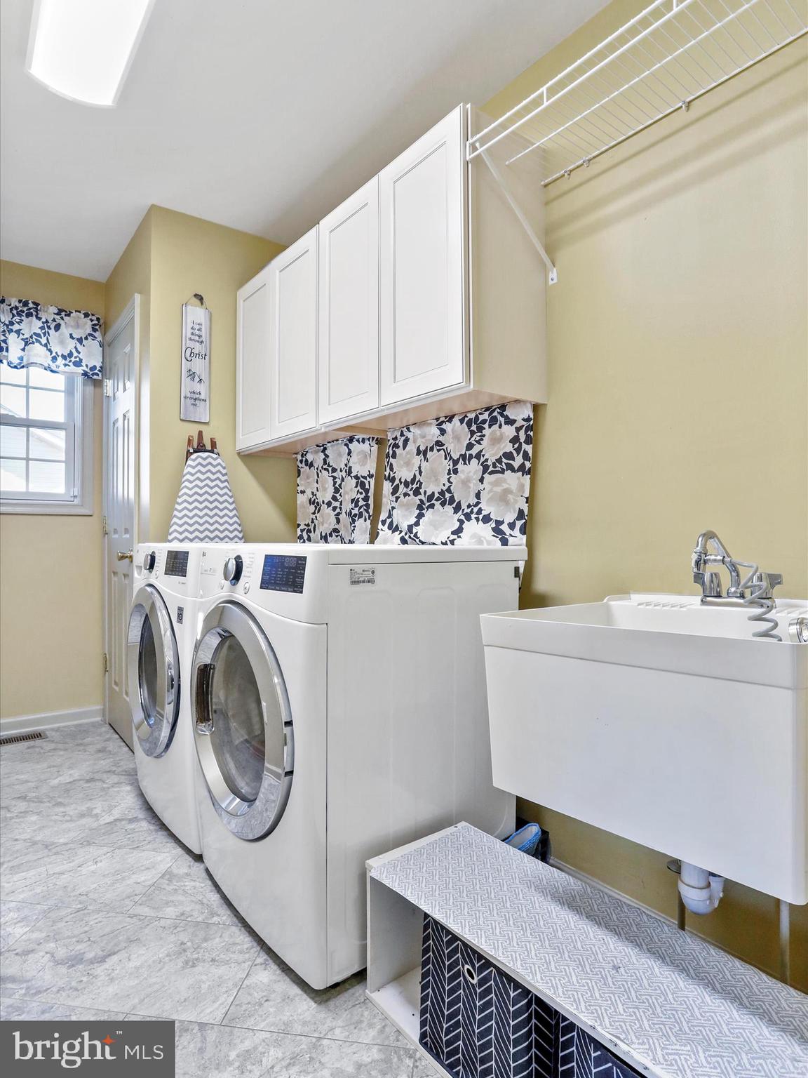 ORCHARD ESTATES - Residential