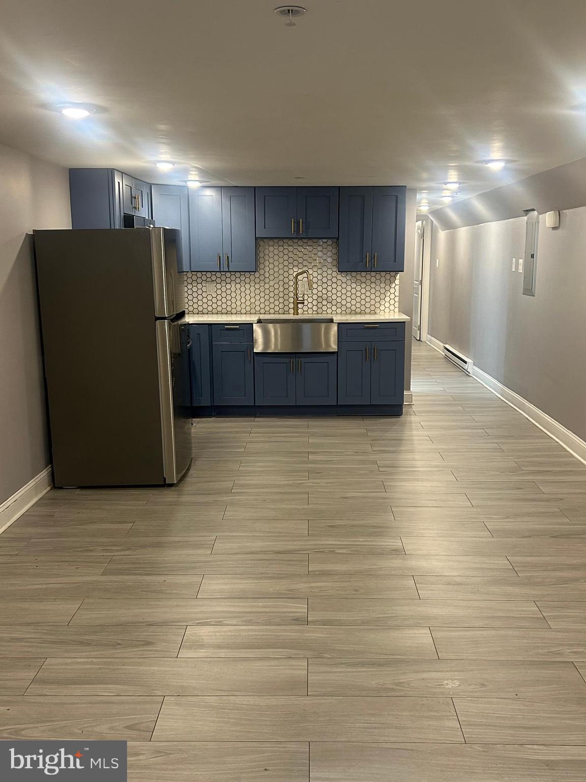 HUNTING PARK - Residential Income