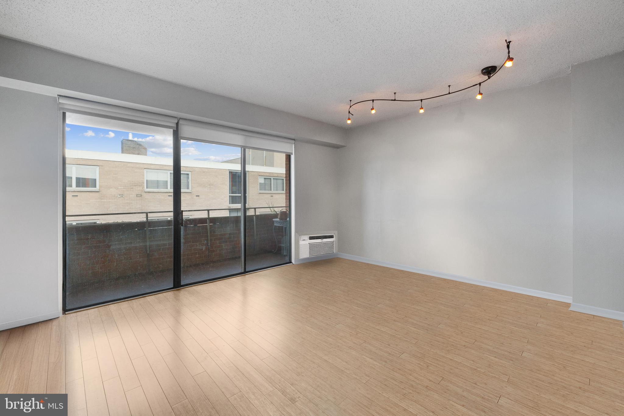 2141 P STREET NW 1009