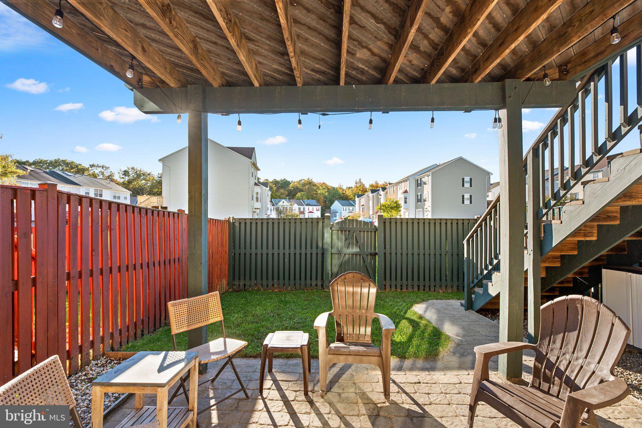 SEVEN OAKS - Residential