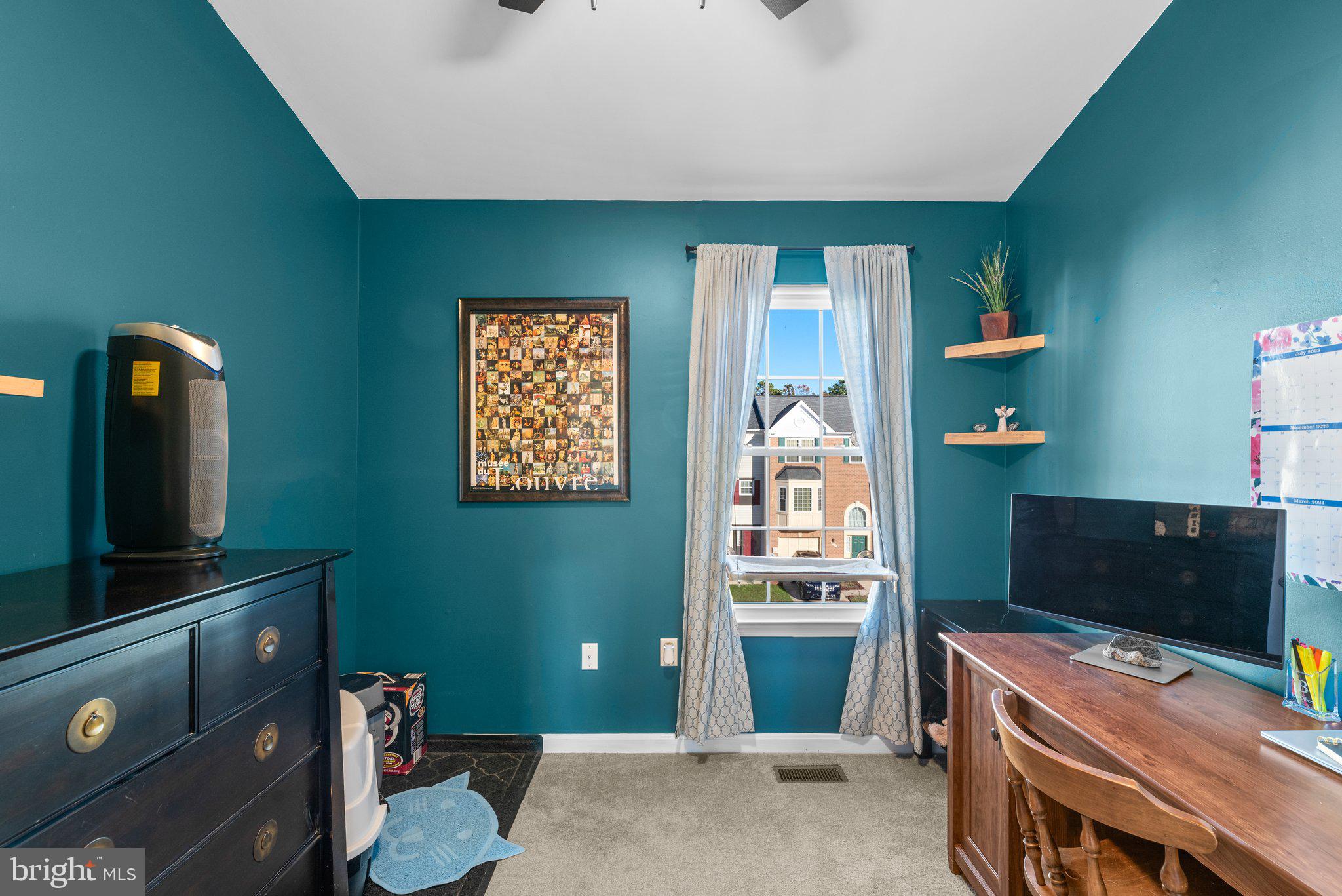 SEVEN OAKS - Residential