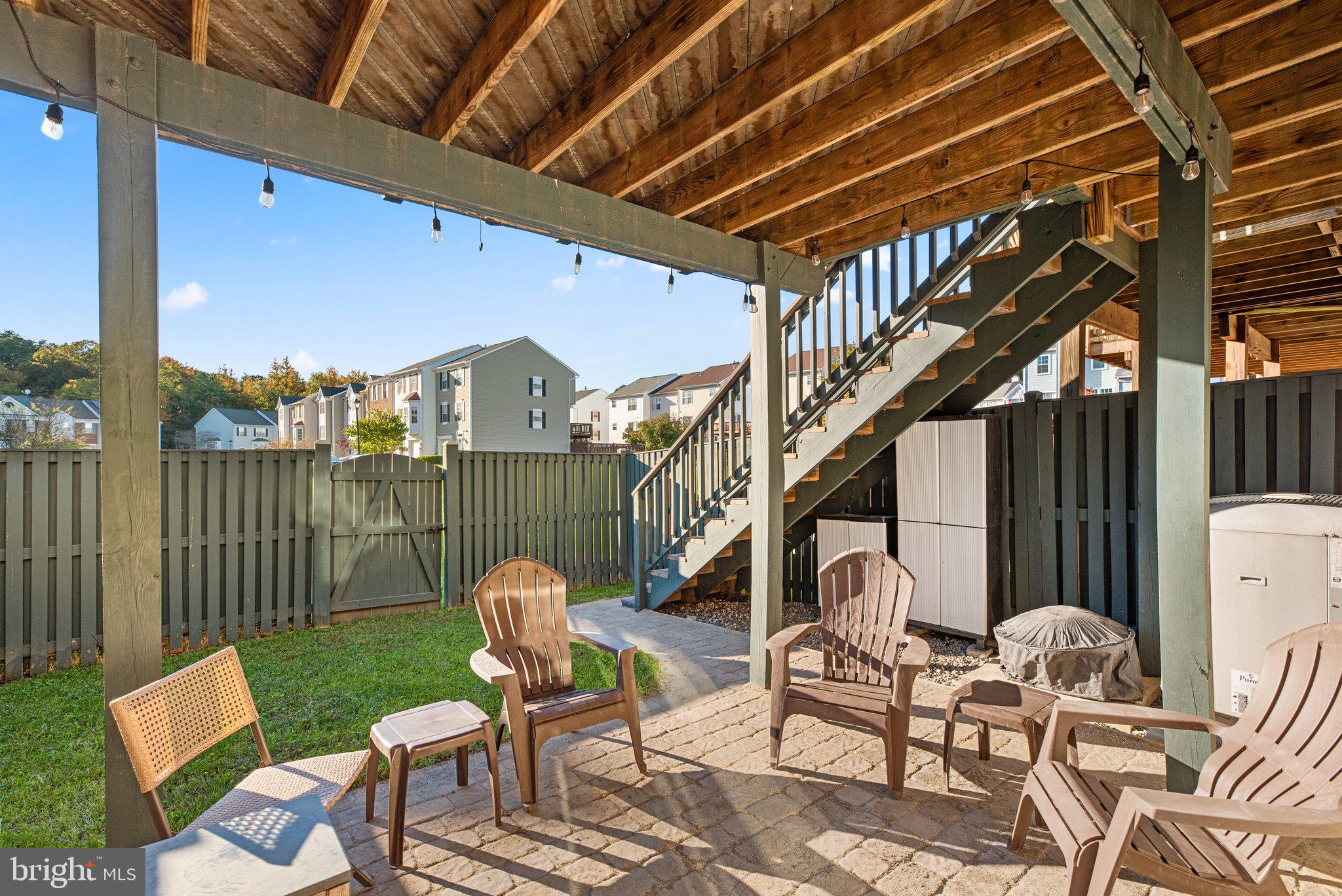 SEVEN OAKS - Residential