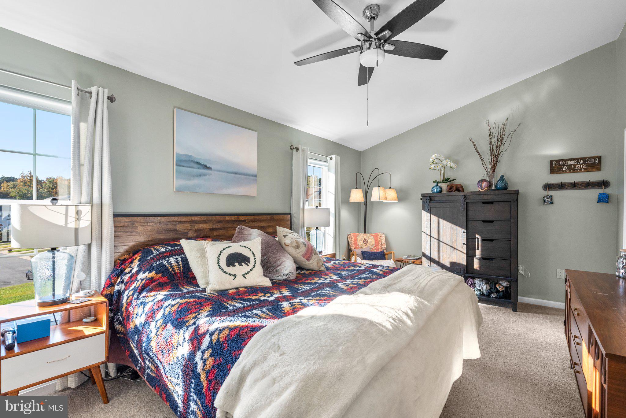 SEVEN OAKS - Residential