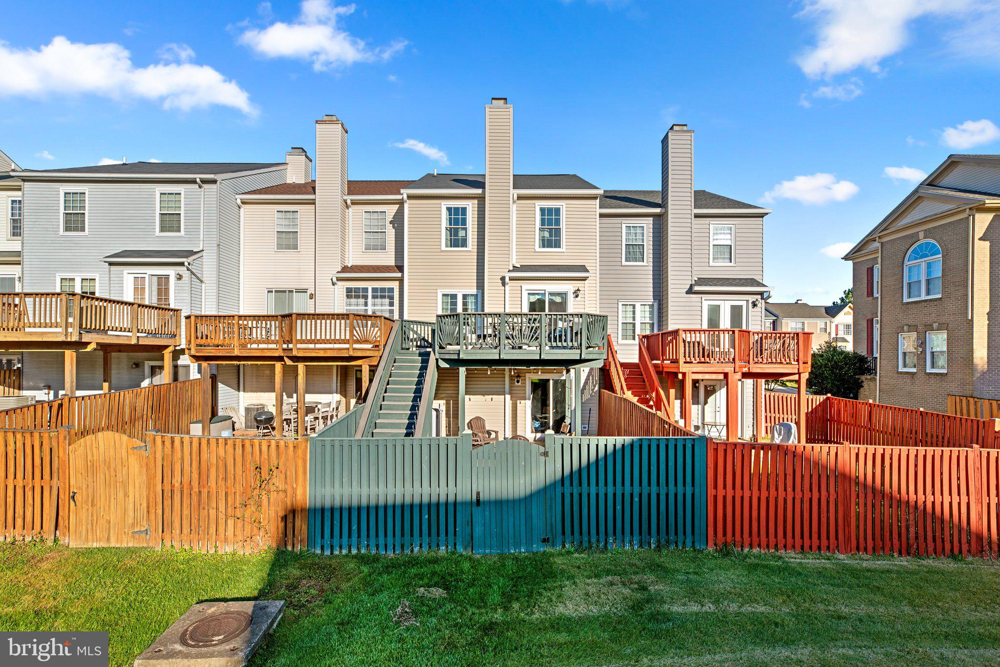 SEVEN OAKS - Residential