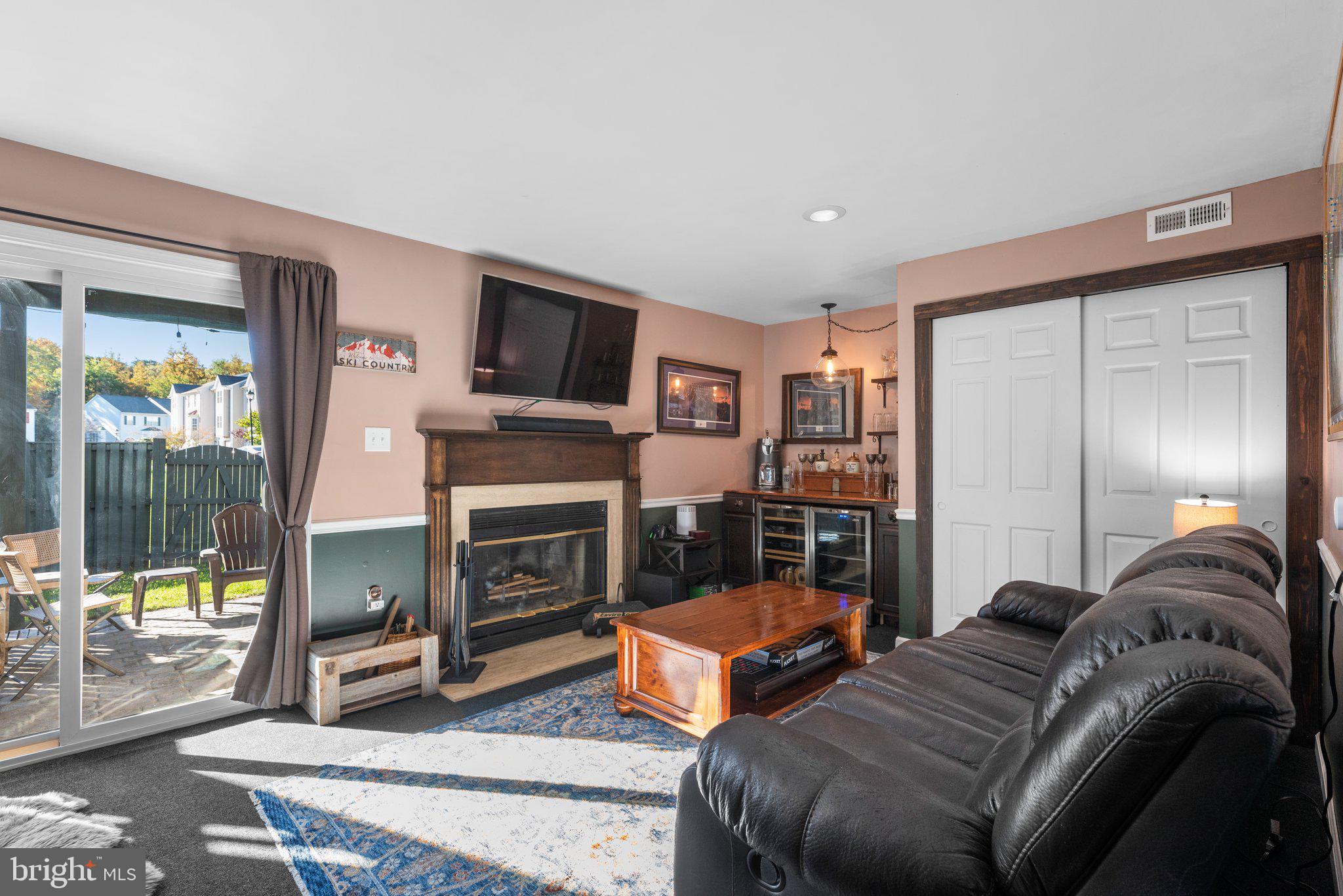 SEVEN OAKS - Residential