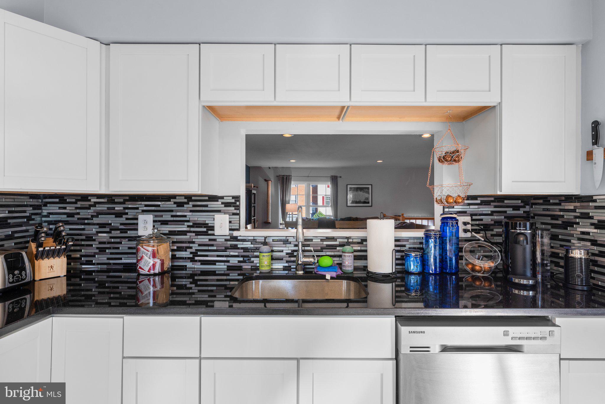 SEVEN OAKS - Residential