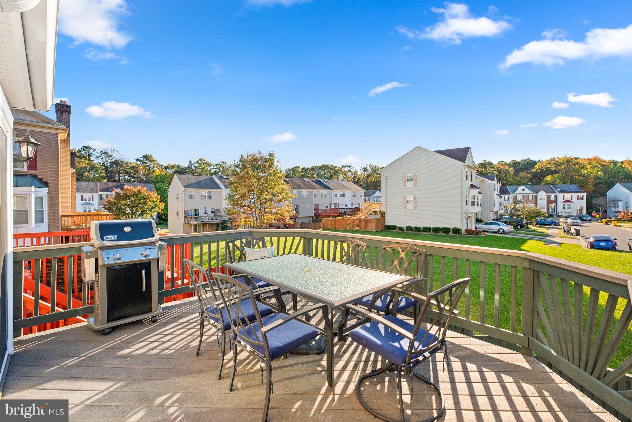 SEVEN OAKS - Residential