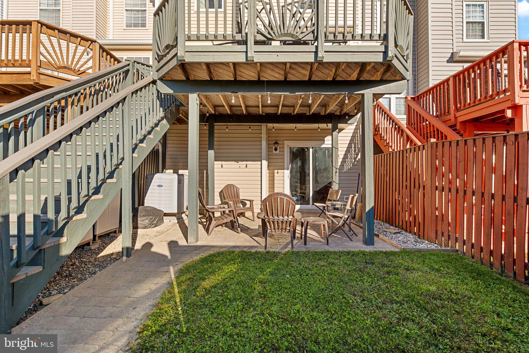 SEVEN OAKS - Residential