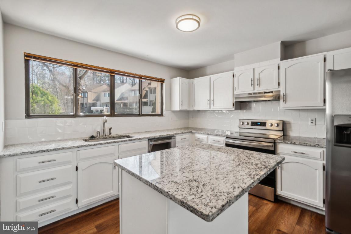 RIPPON LANDING - Residential