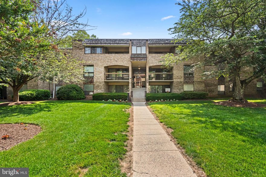 Charming, updated 2-bedroom, 2-bath condo in Gaithersburg. This unit features an open floor plan with laminate flooring, a modern kitchen with quartz countertops, and a spacious living area that opens to a private balcony. The flexible den space is perfect for a home office or breakfast nook. The primary suite includes a walk-in closet and renovated bath. 
Located in a vibrant community with access to a pool, tennis courts, and a playground, this condo also includes water, cable, and internet in the monthly fee. With easy access to I-270, public transit, and nearby shopping and dining, this unit is low-maintenance living at its best.
