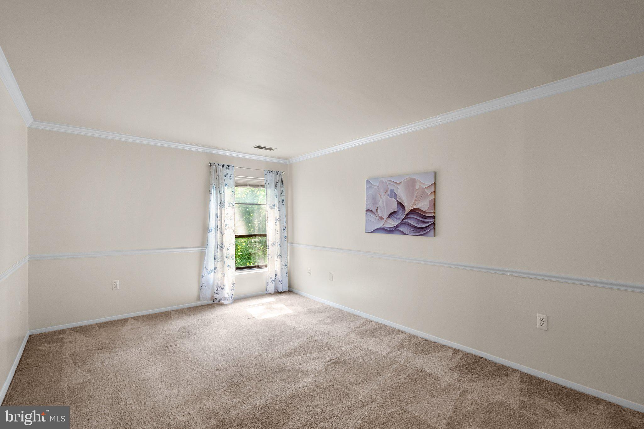 HYDE PARK - Residential Lease