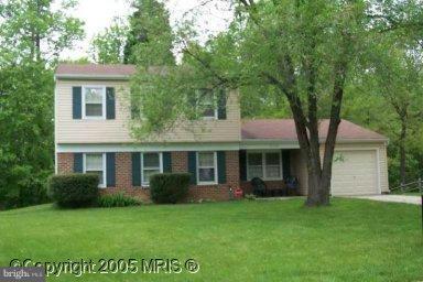 ST CHARLES WAKEFIELD - Residential Lease