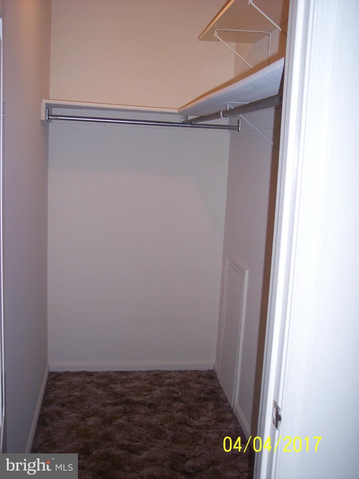 ST CHARLES WAKEFIELD - Residential Lease