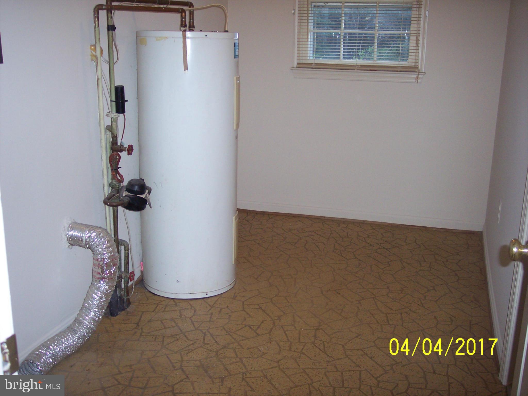 ST CHARLES WAKEFIELD - Residential Lease