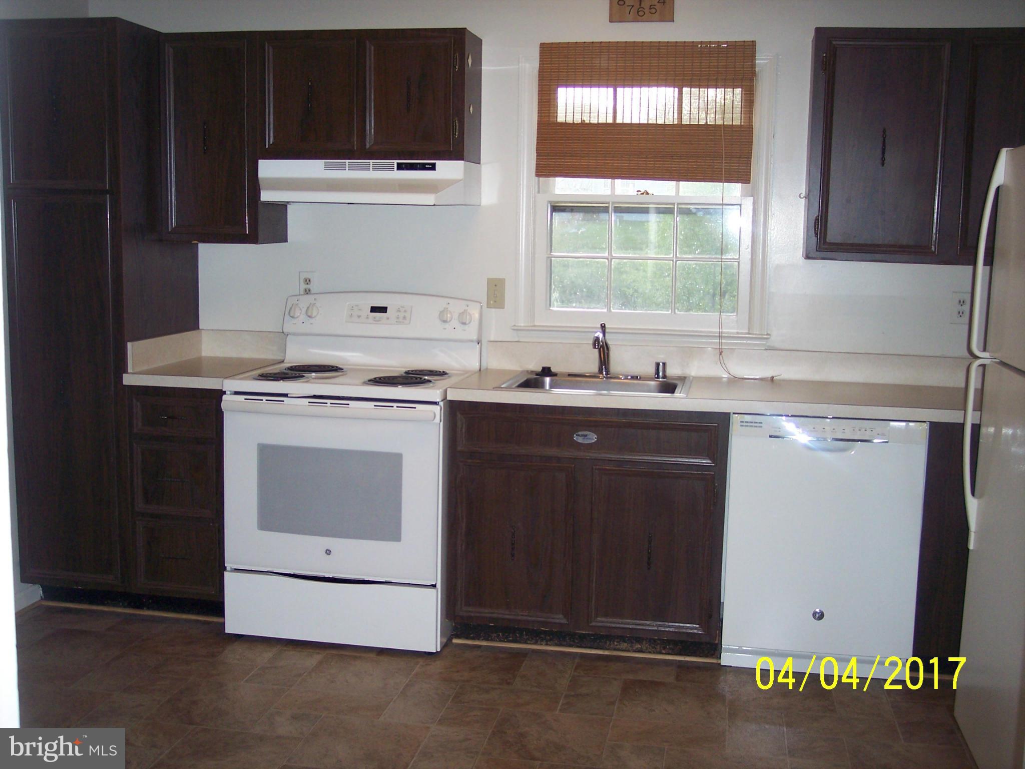 ST CHARLES WAKEFIELD - Residential Lease