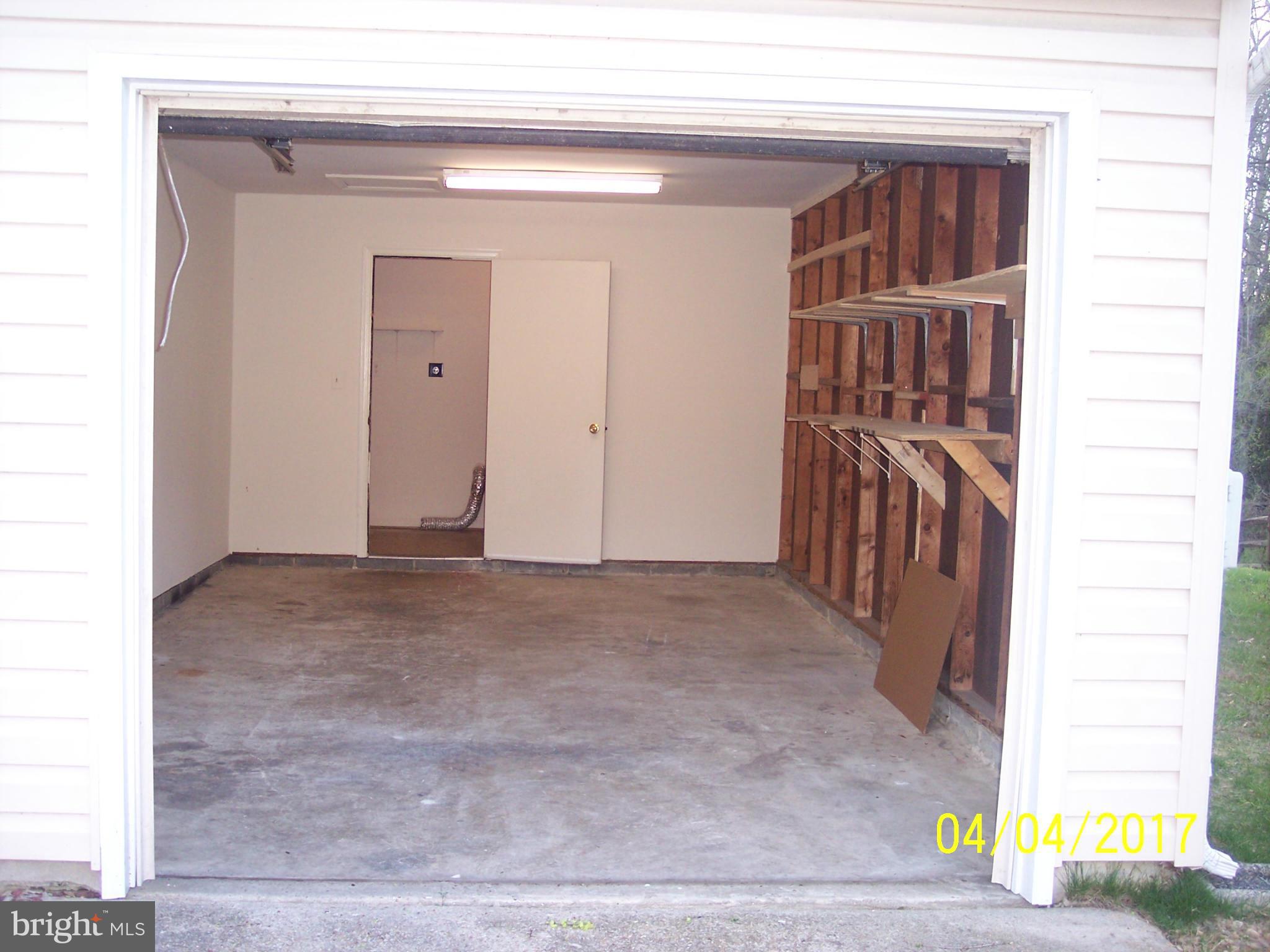 ST CHARLES WAKEFIELD - Residential Lease