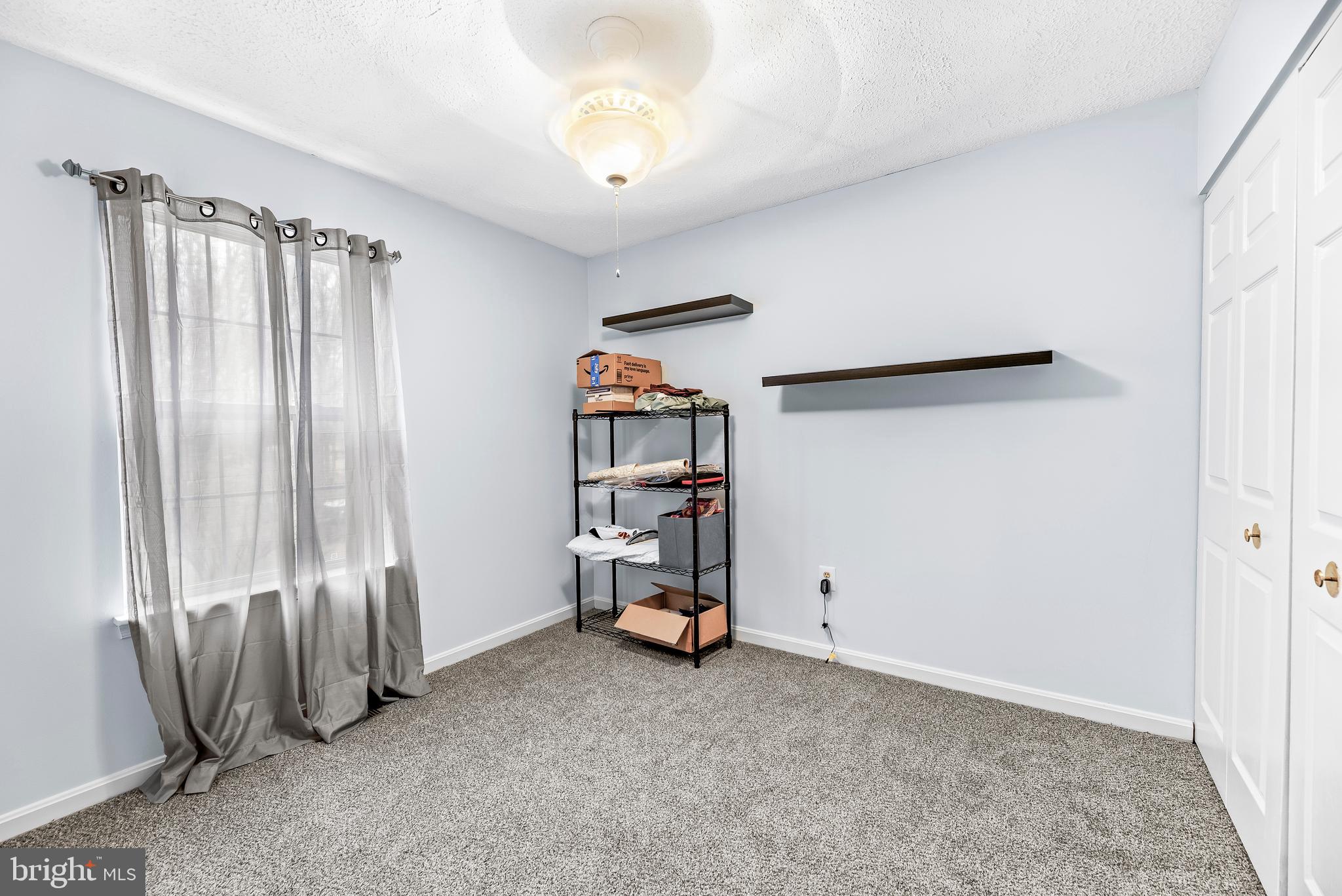 PARKERS CREEK KNOLLS - Residential