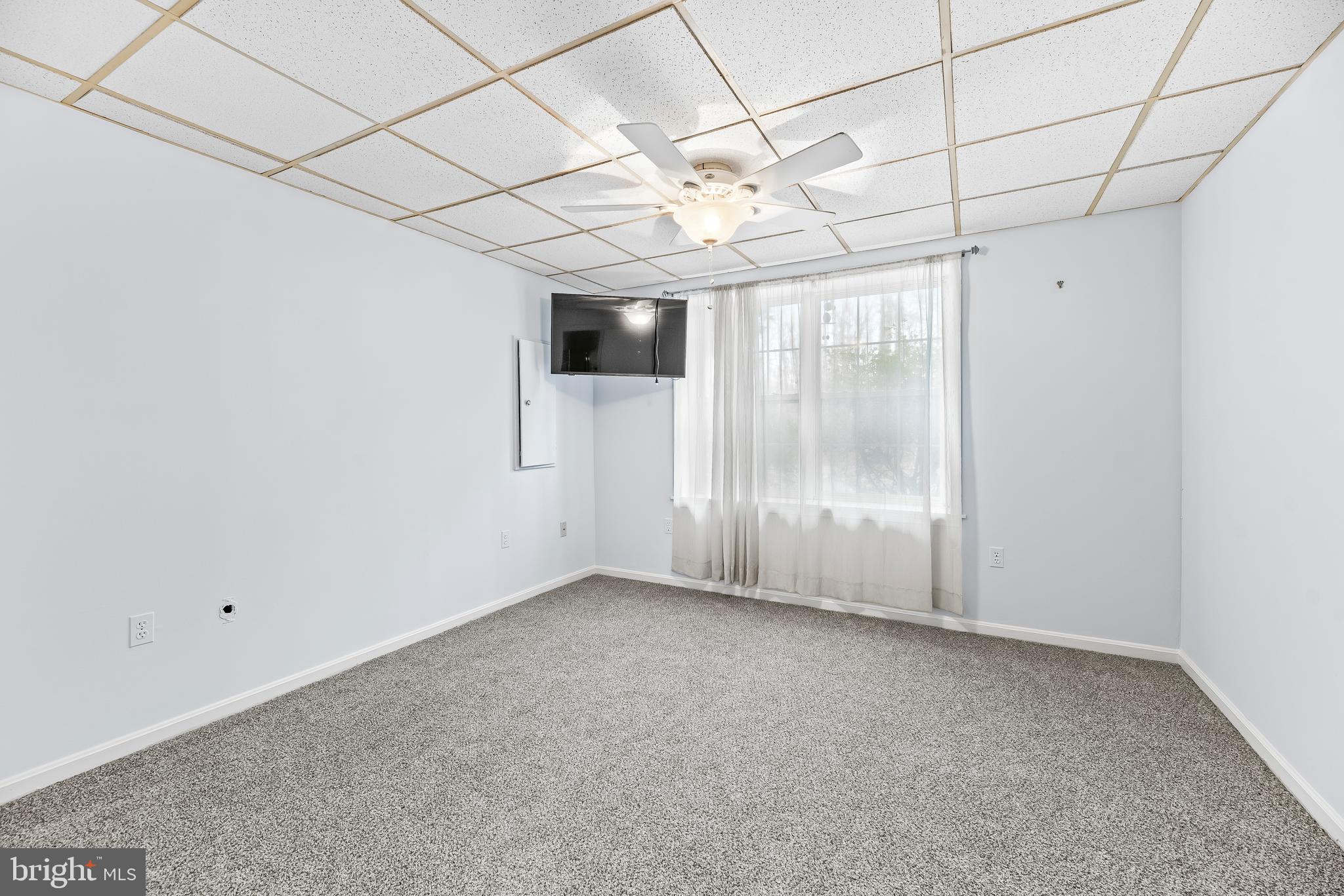 PARKERS CREEK KNOLLS - Residential