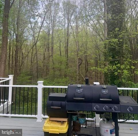 PARKERS CREEK KNOLLS - Residential