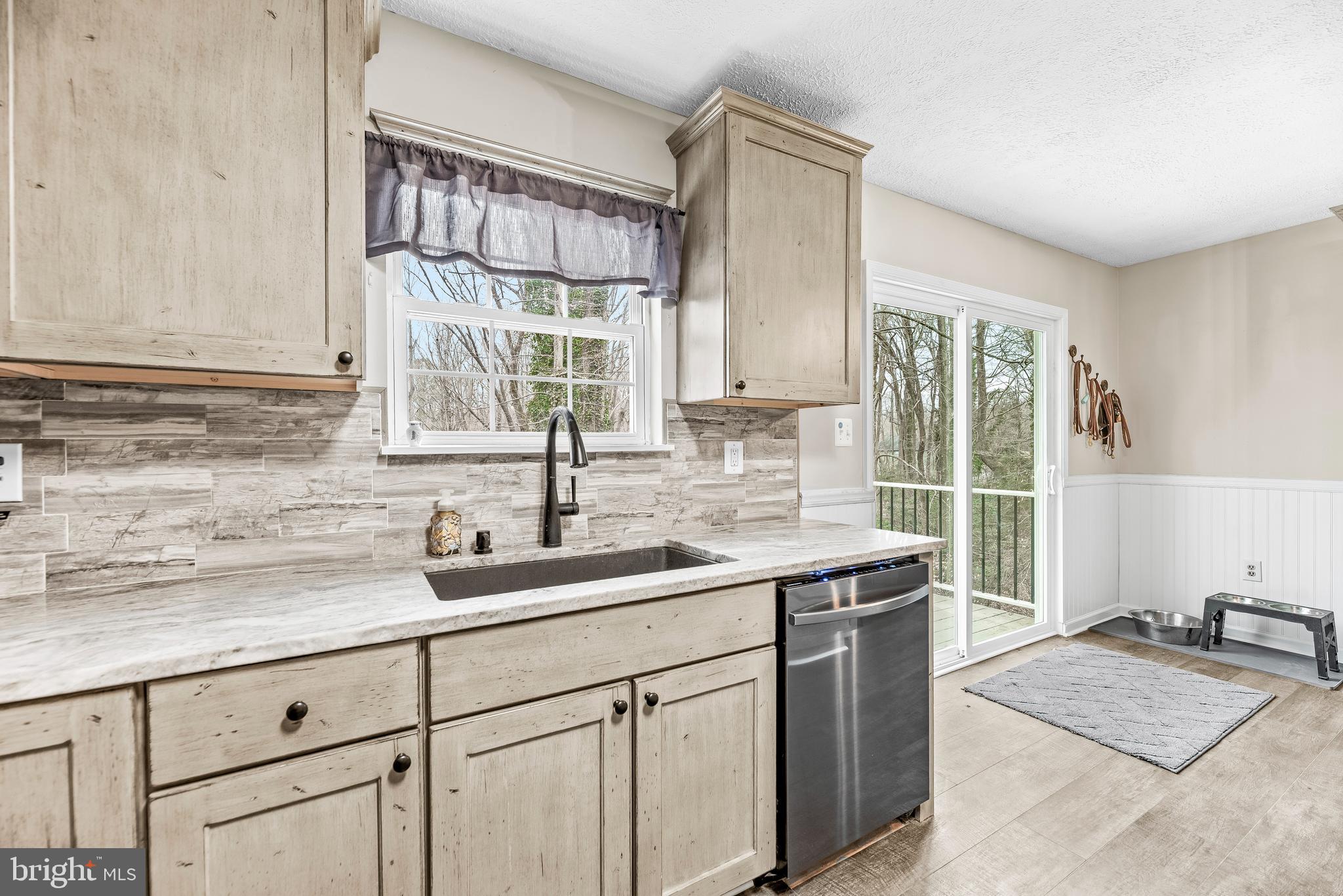 PARKERS CREEK KNOLLS - Residential