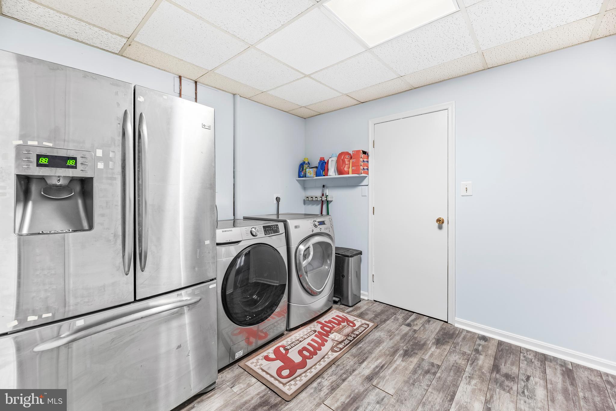 PARKERS CREEK KNOLLS - Residential