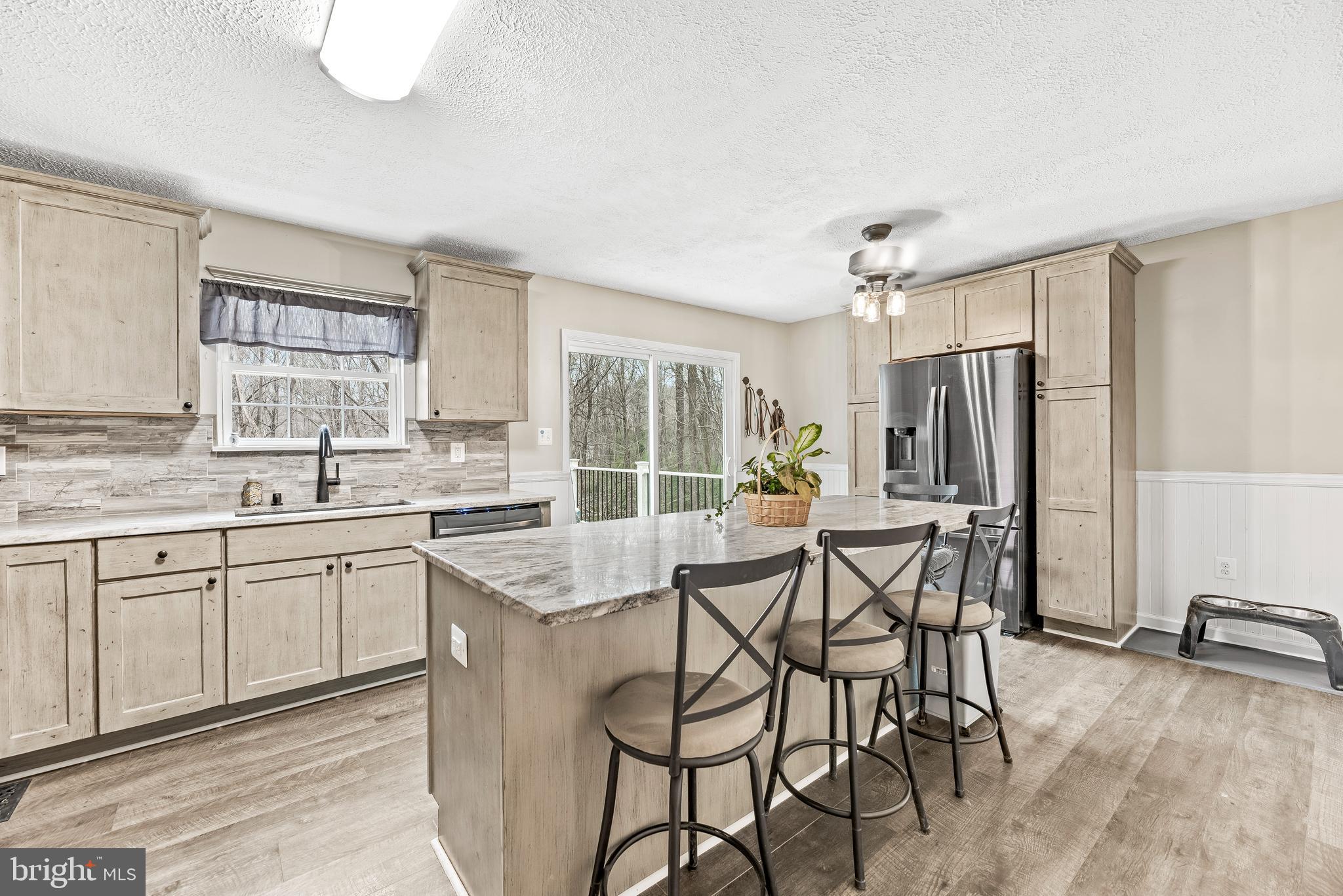 PARKERS CREEK KNOLLS - Residential