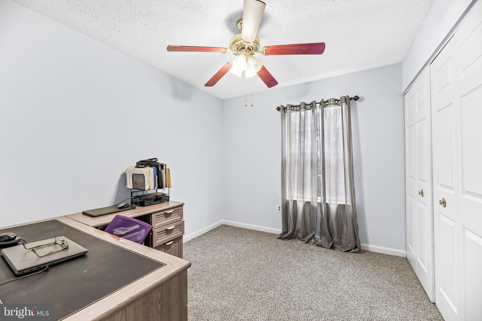 PARKERS CREEK KNOLLS - Residential