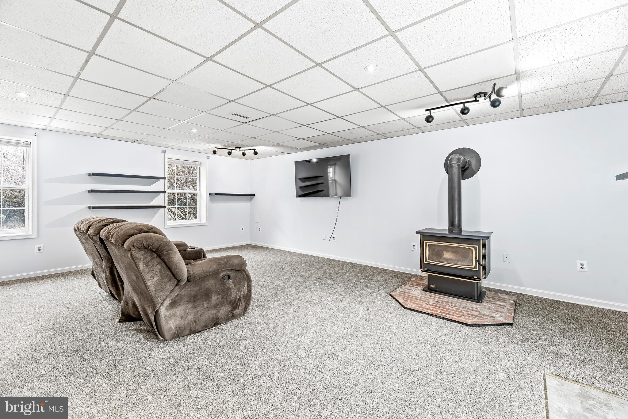 PARKERS CREEK KNOLLS - Residential