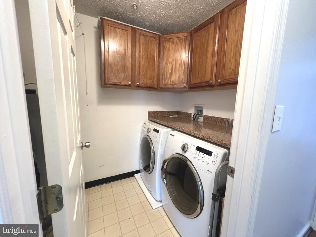 PINEY ORCHARD - Residential Lease