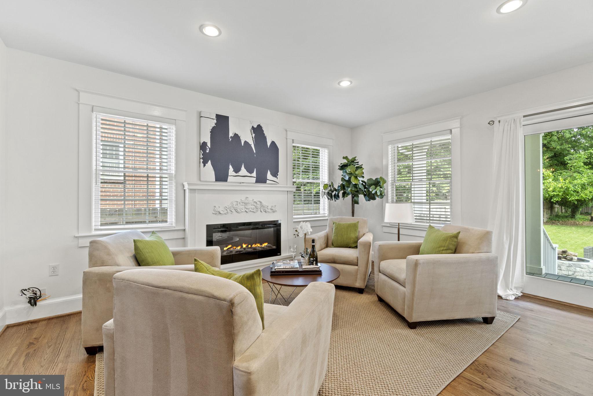 ROSEMONT - Residential