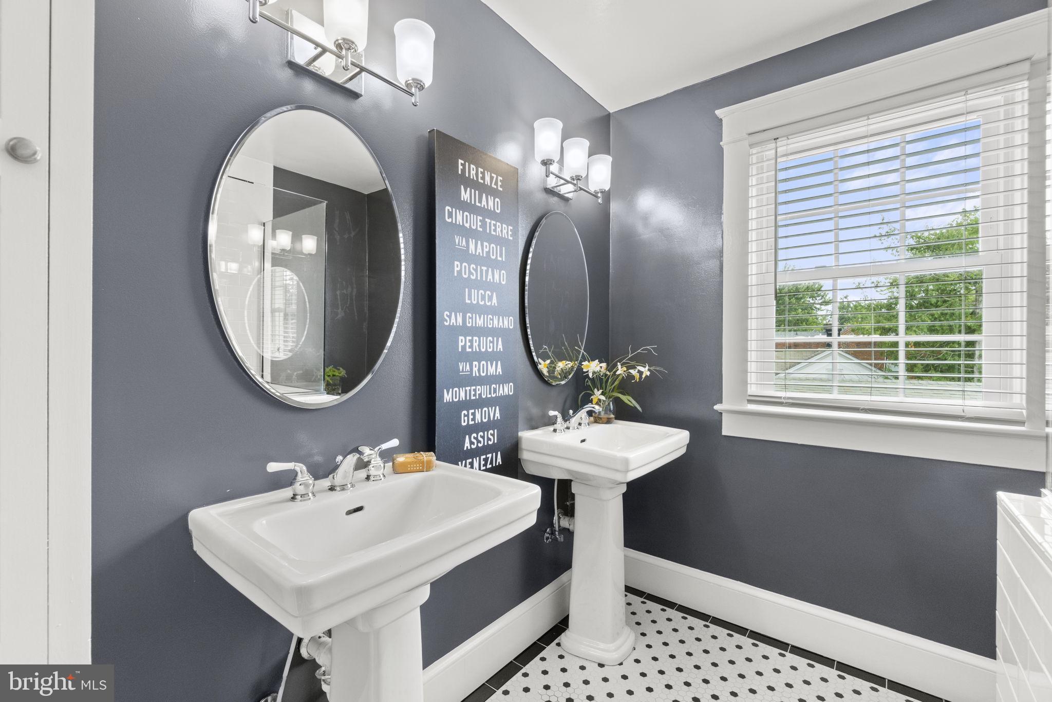 ROSEMONT - Residential