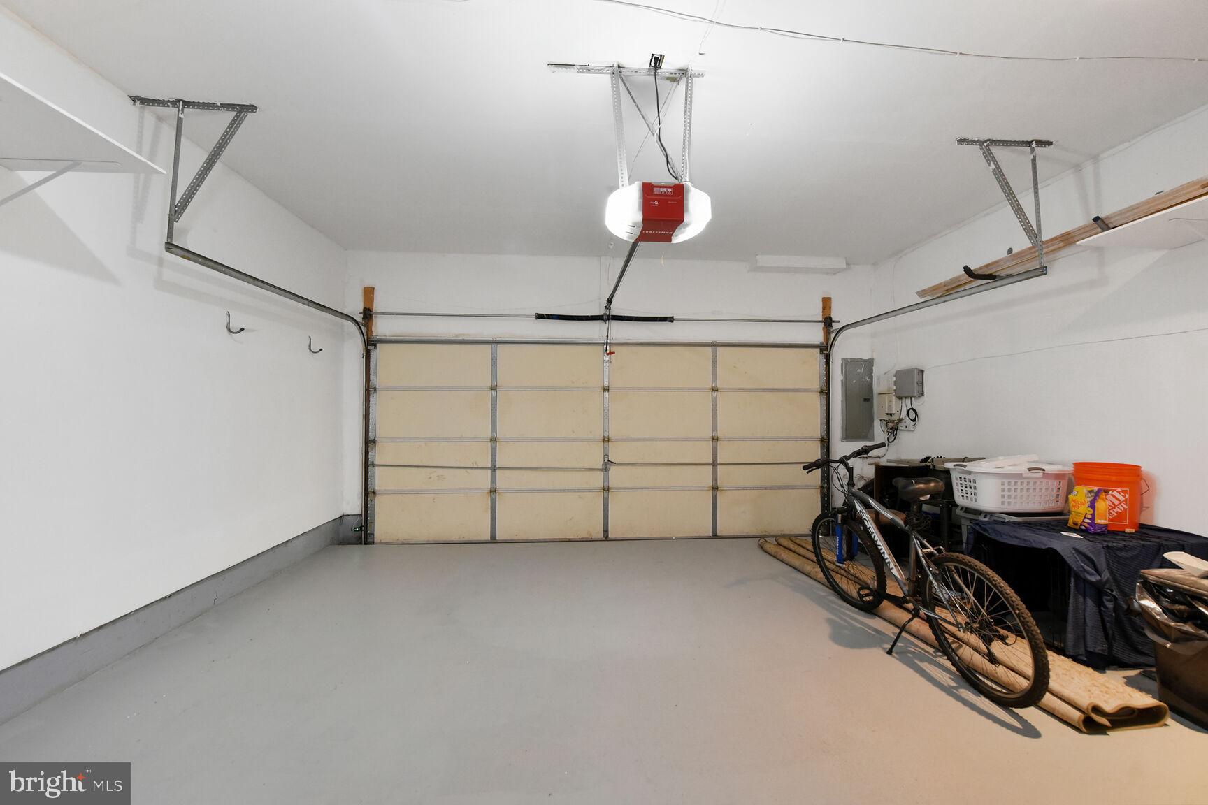 POTOMAC LAKES - Residential