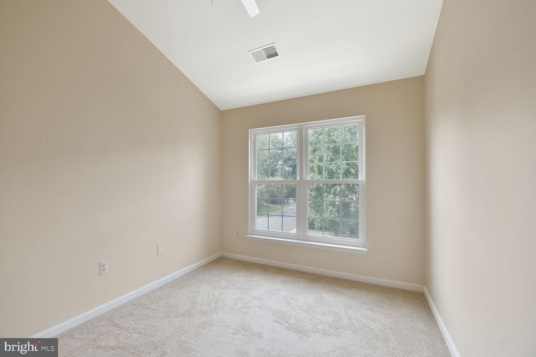 POTOMAC LAKES - Residential