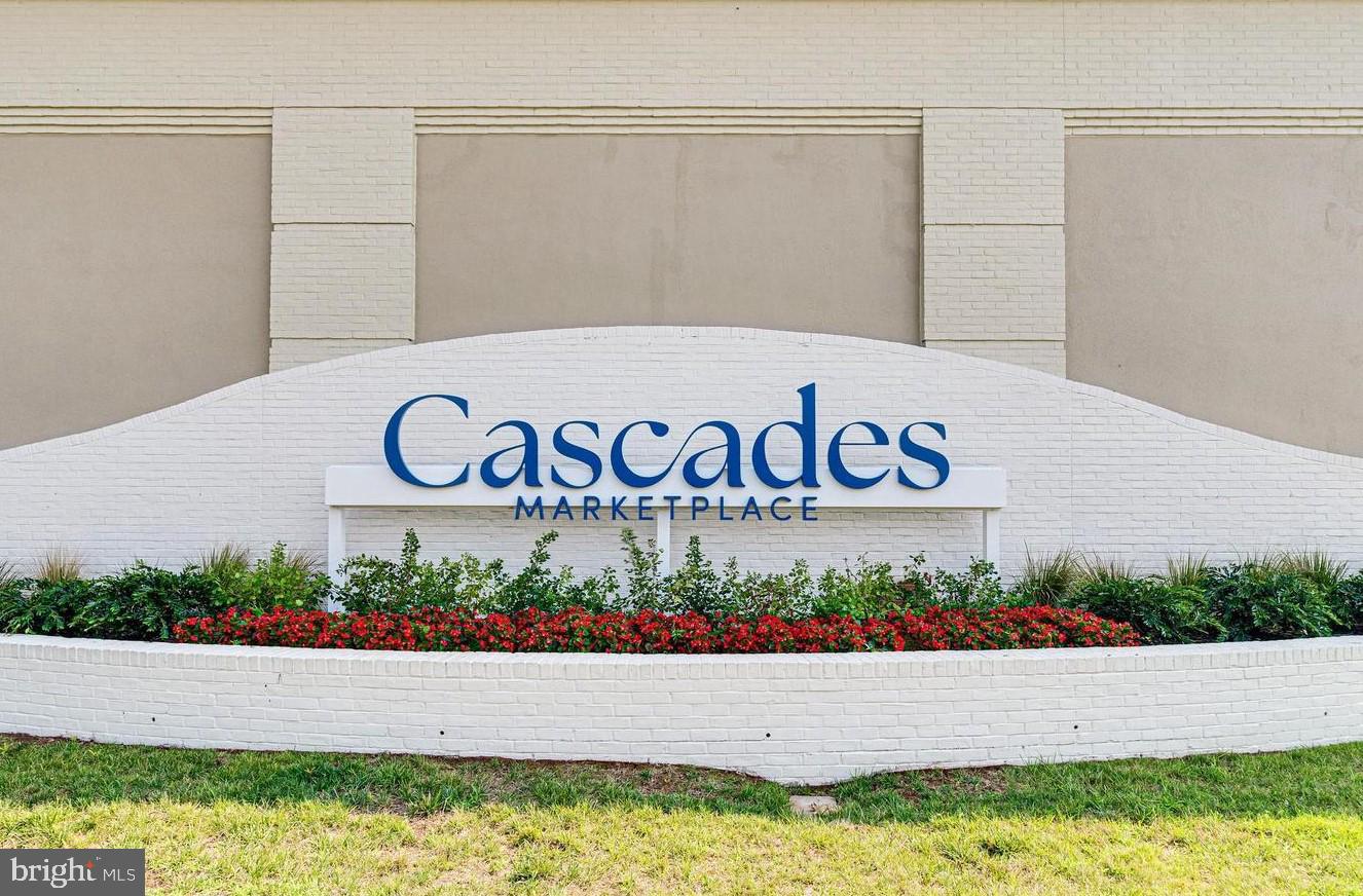 POTOMAC LAKES - Residential