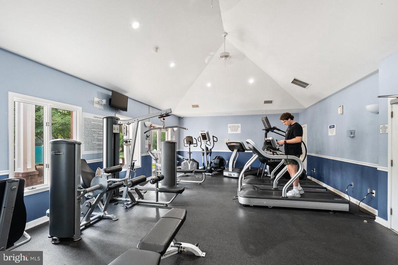 POTOMAC LAKES - Residential