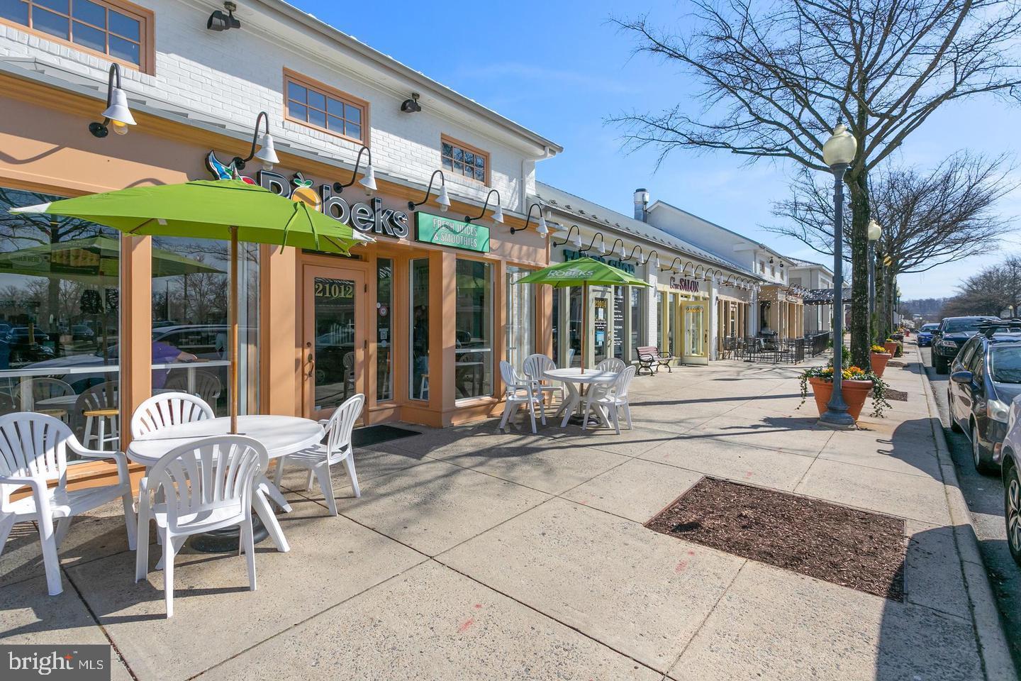 POTOMAC LAKES - Residential