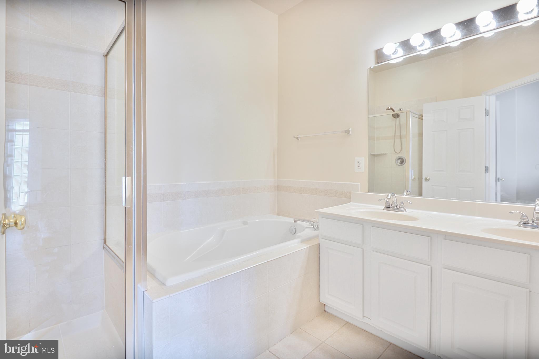 POTOMAC LAKES - Residential