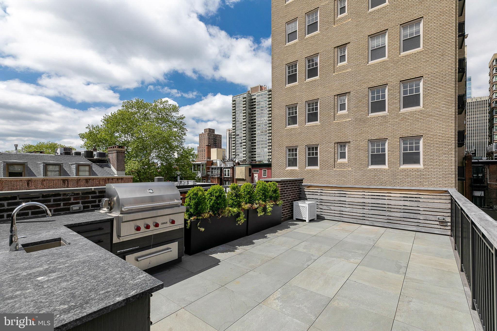 RITTENHOUSE SQUARE - Residential