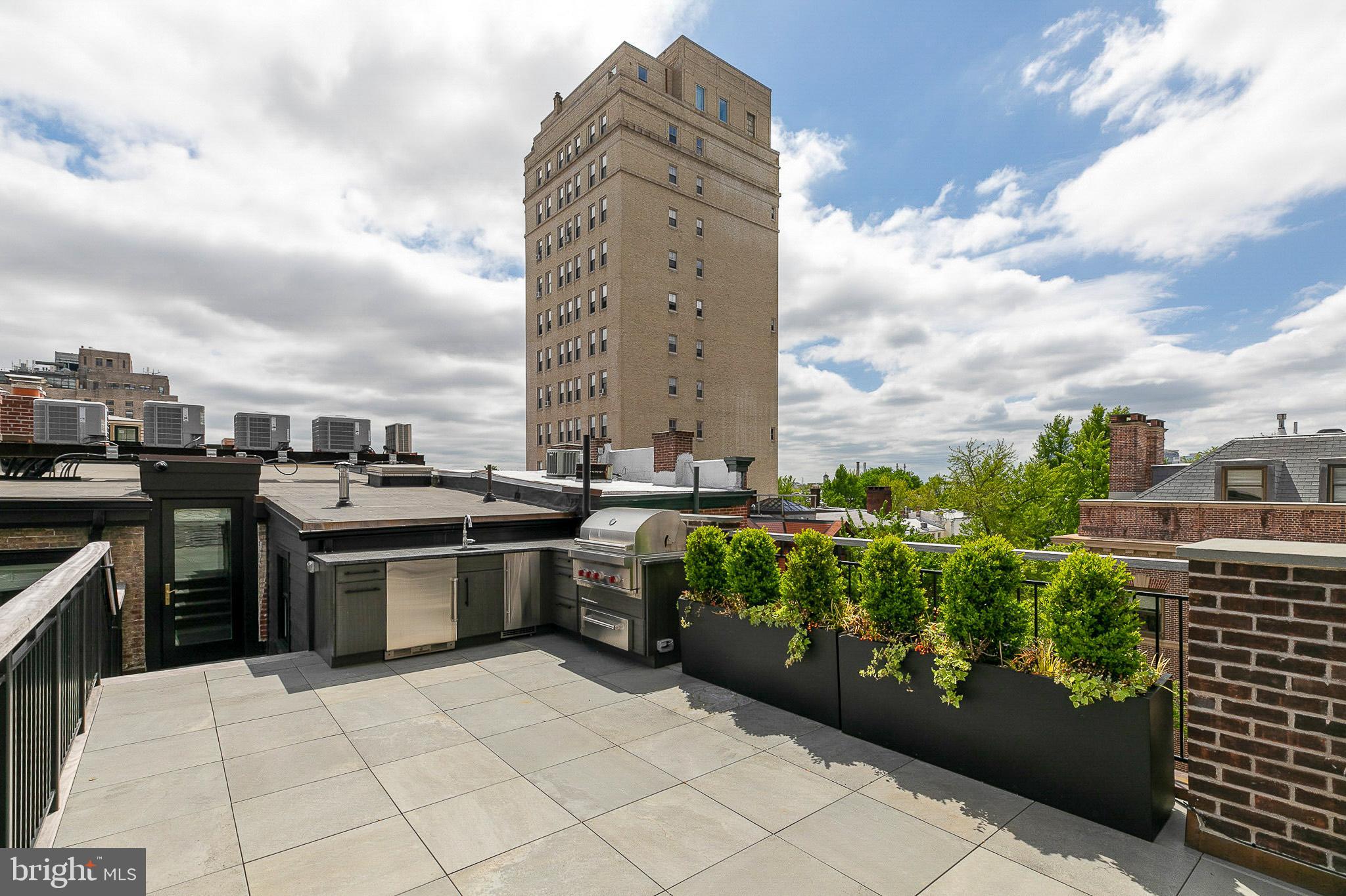 RITTENHOUSE SQUARE - Residential