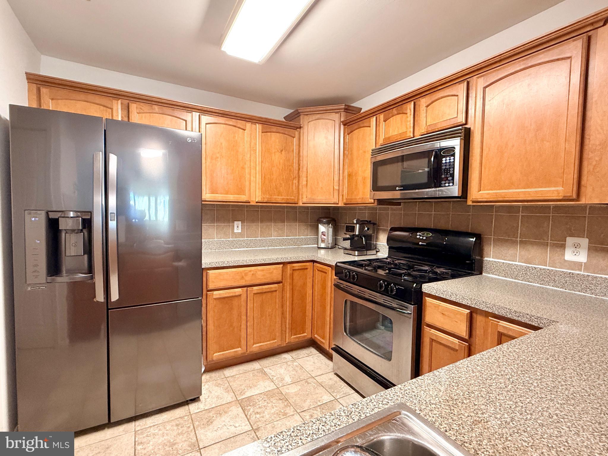 ASHBURN VILLAGE - Residential