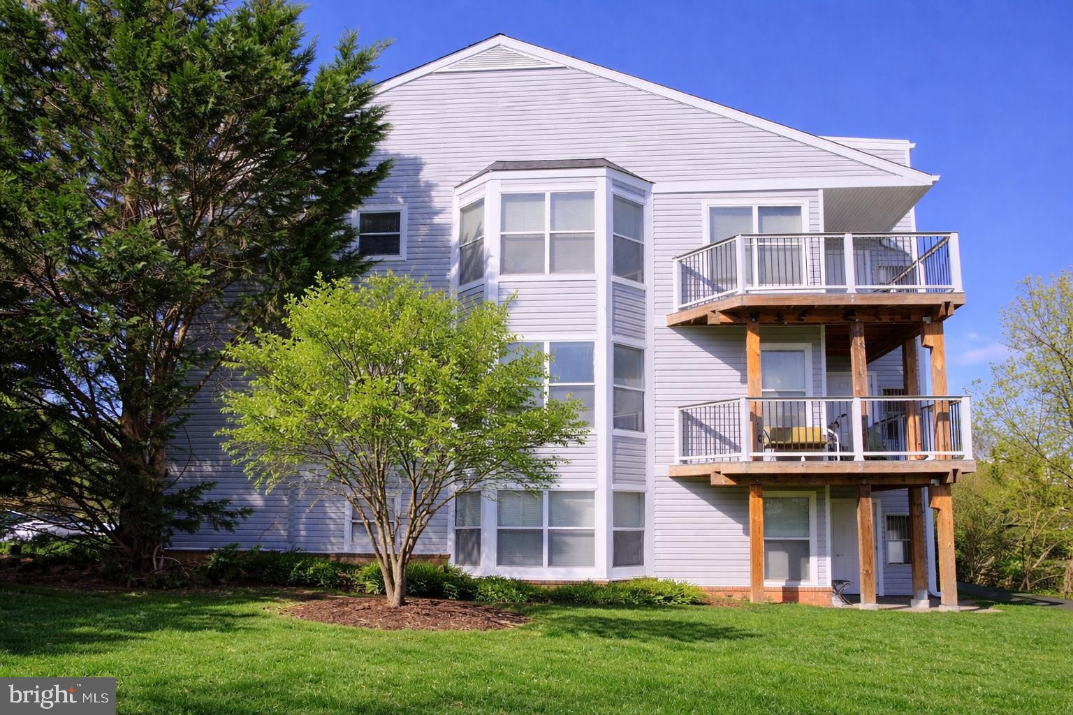 ASHBURN VILLAGE - Residential