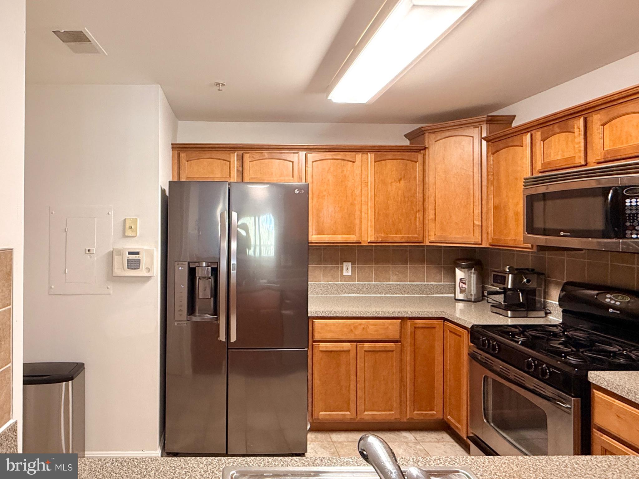 ASHBURN VILLAGE - Residential