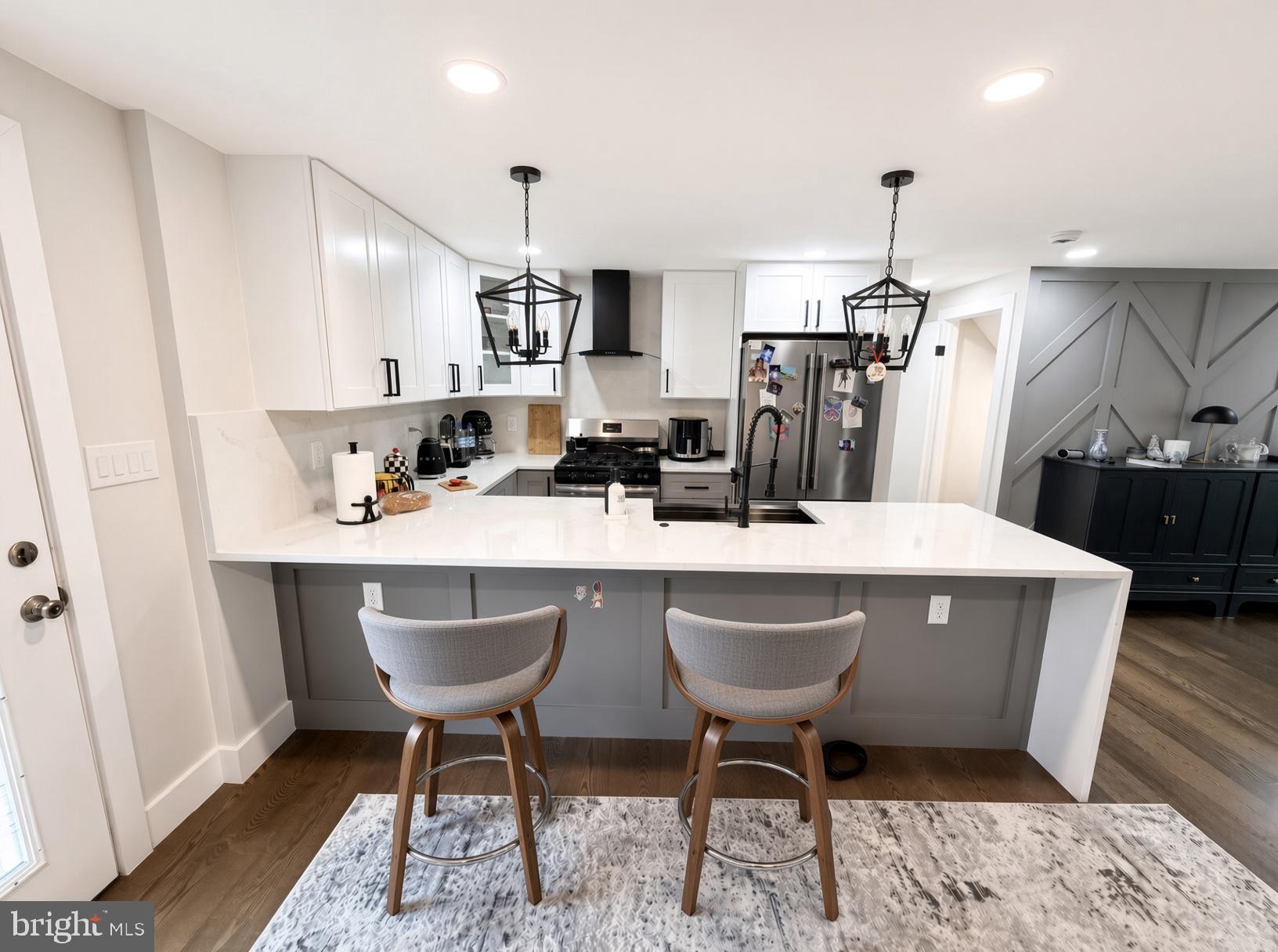 8107 BROWN COURT
