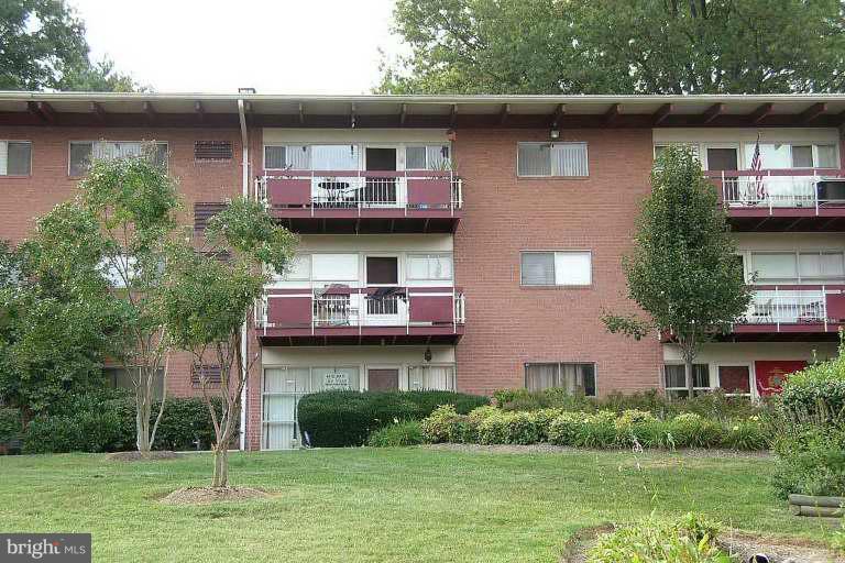 3419 UNIVERSITY BOULEVARD W 103