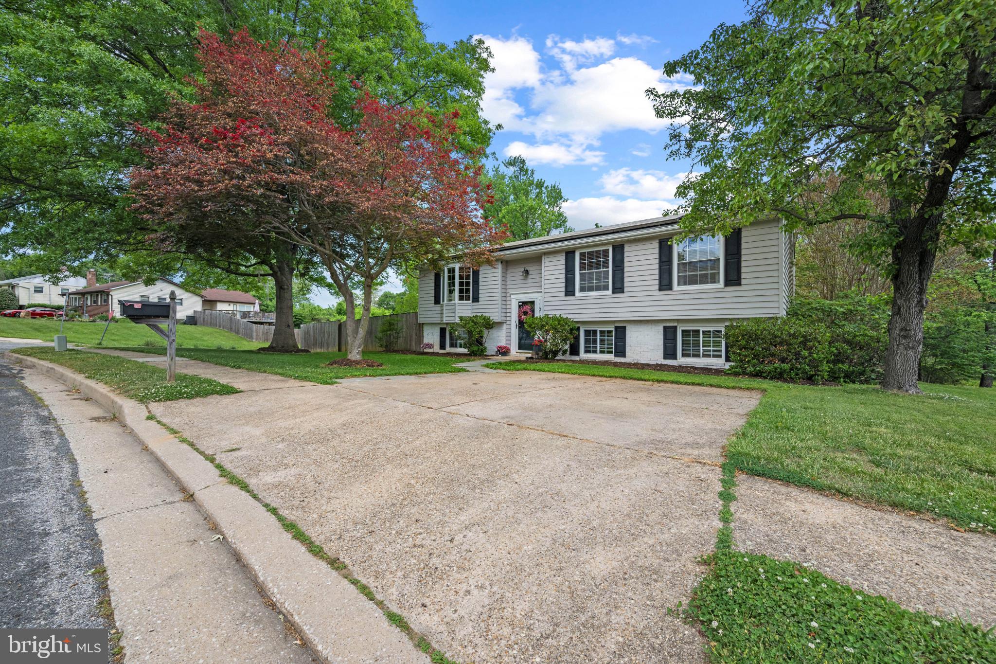 1101 KINGSBURY ROAD