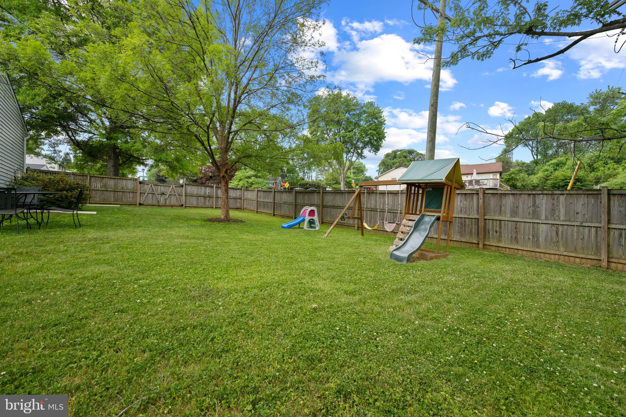 1101 KINGSBURY ROAD