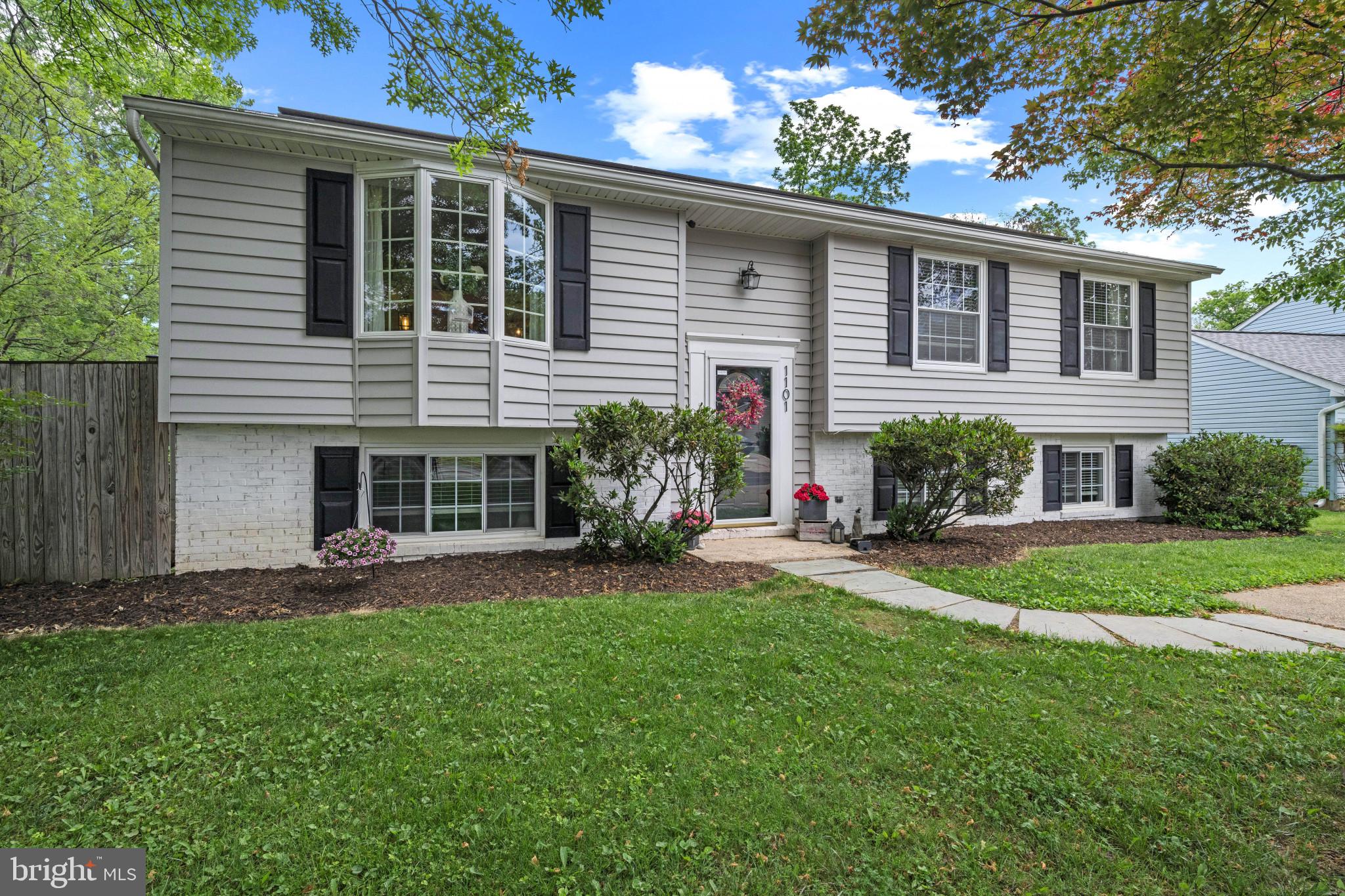 1101 KINGSBURY ROAD
