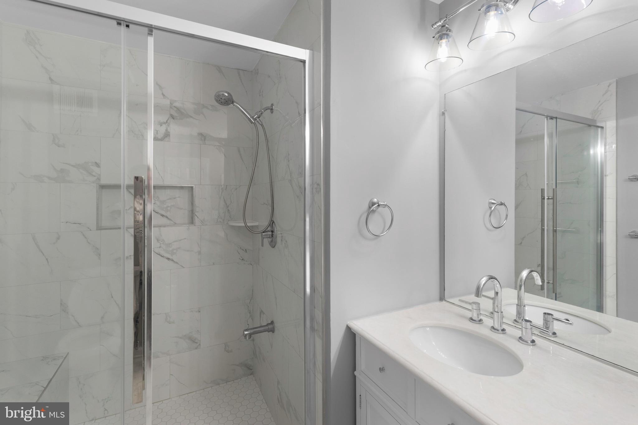 MCNAIR FARMS LANDBAY 11 - Residential