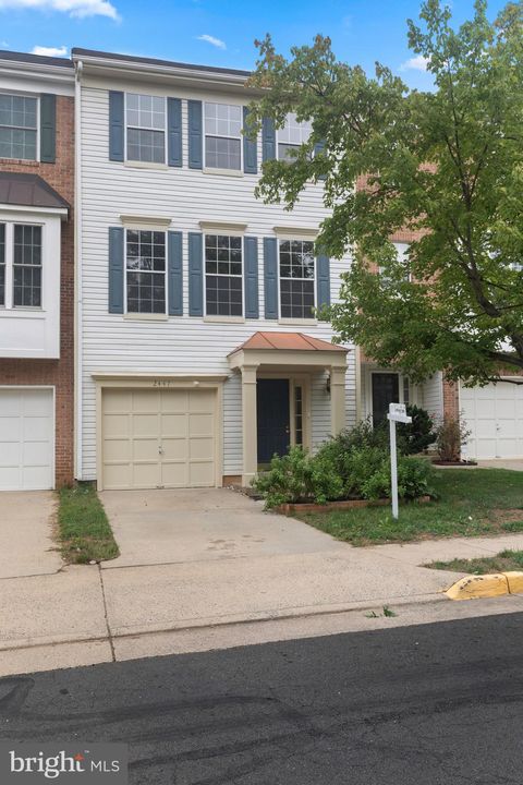 2447 CLOVER FIELD CIRCLE HERNDON VA 20171